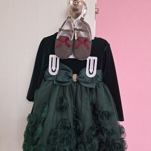 Elegant Forest Green Velvet & Floral Tulle Girls' Dress with Bow And Shoes